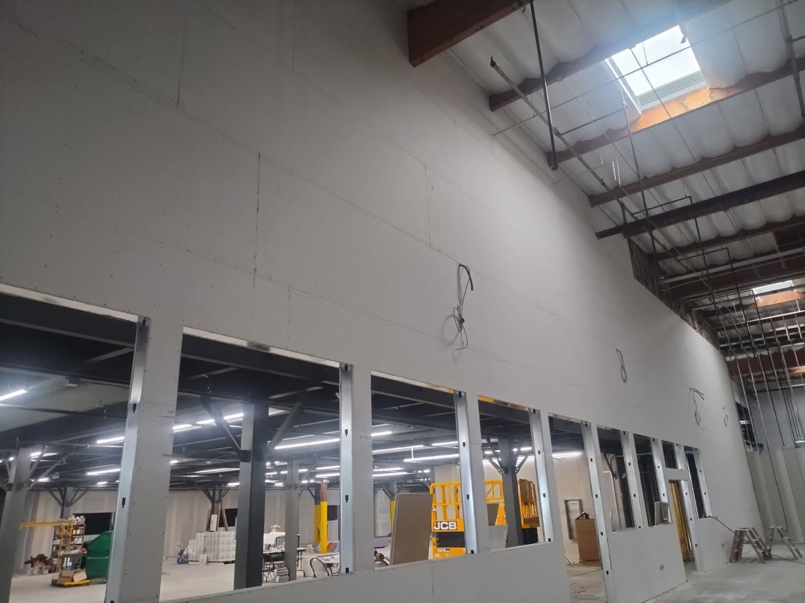 Commercial Building Framing and Drywall Excellence