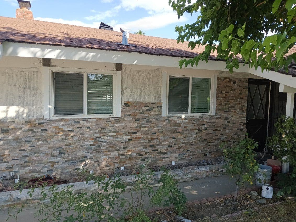 Gallery photos for Enhance Your Home with Elegant Stone Veneer: Image #2